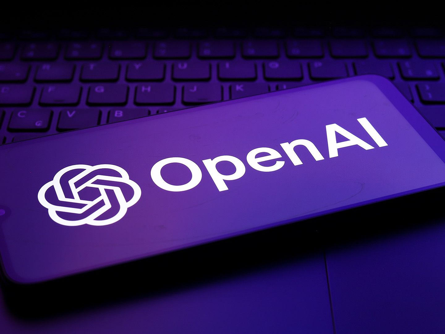 OpenAI Siapkan Chip AI Perdana untuk Tahun 2026